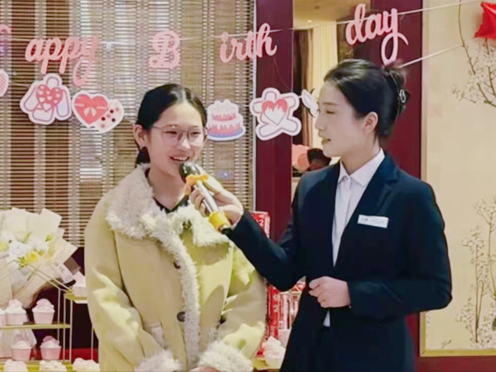 人生第一次，主持夢(mèng)的初次綻放