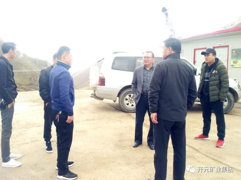 科學(xué)發(fā)展 統(tǒng)籌兼顧 穩(wěn)步生產(chǎn)│州、縣國(guó)土資源局領(lǐng)導(dǎo)赴興海銅鑫進(jìn)行年檢
