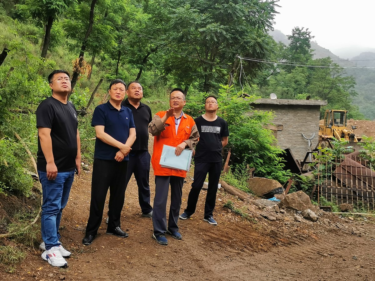 盧氏縣領導帶隊蒞臨盧氏中科調(diào)研指導工作 