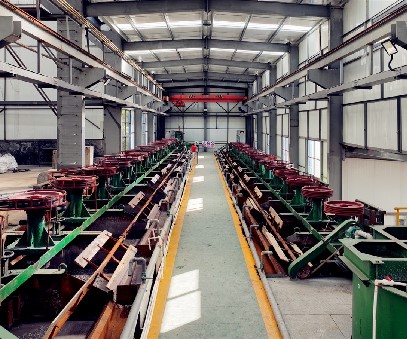 三班接力，晝夜不息｜王家河選礦廠里的堅守與傳承