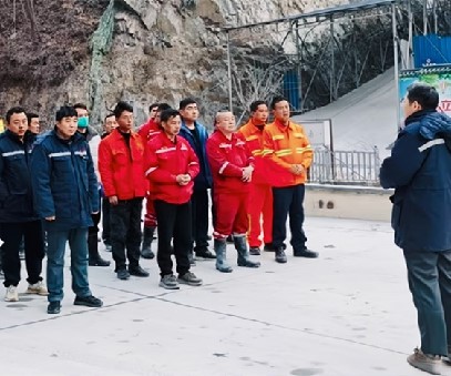 實戰(zhàn)演練，防患未“燃”｜雙河金礦開展冬季火災(zāi)應(yīng)急預(yù)案演練